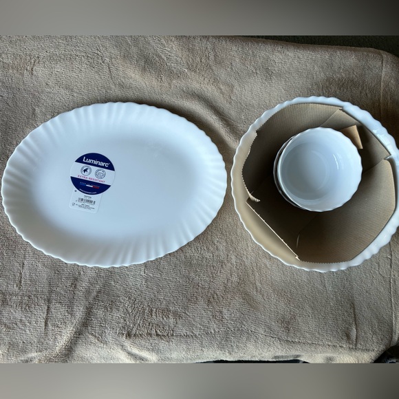 NIB Luminarc 4 Piece Pearl Entertaining Set in White - Picture 4 of 5